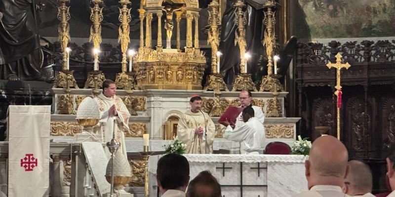 Misa en honor a Santo Tomás de Aquino presidida por el Cardenal José Cobo en Madrid