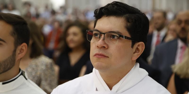 Obispo de Madrid ordenará presbítero a nicaragüense Carlos Aguirre, miembro de la Sociedad de San Pablo