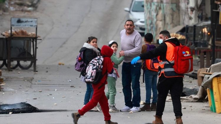 Conflicto bélico en Cisjordania: en riesgo la educación de 22.000 estudiantes en escuelas cristianas