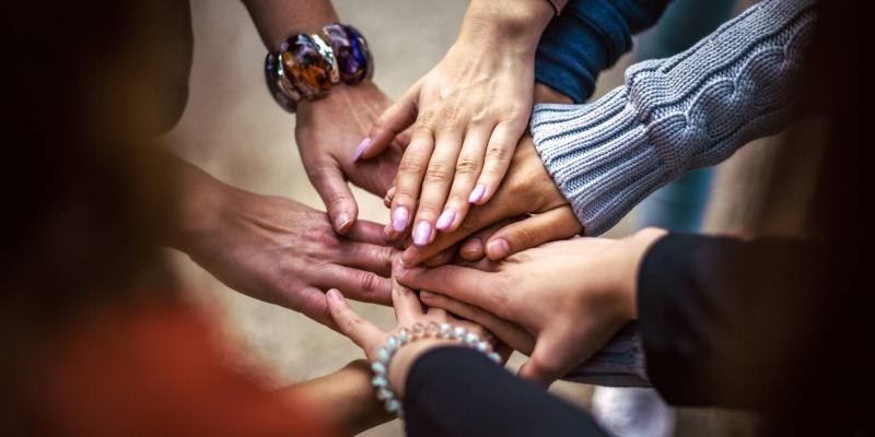 Charla sobre Derechos Humanos y Pastoral en Parroquia Madrileña: Escuela Itinerante de Formación Social