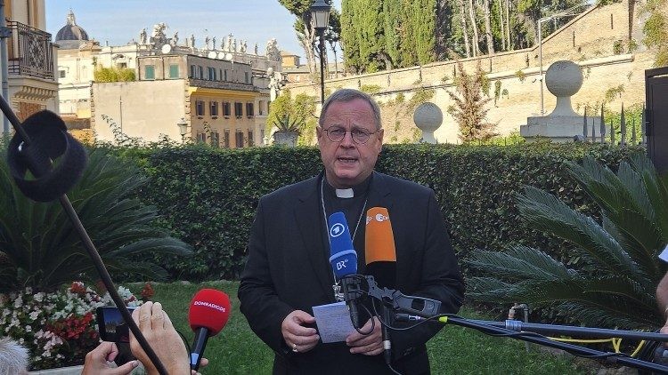 Preocupación de Bätzing por el apoyo al AfD: Extremismo y cristianismo son incompatibles