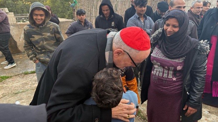 Cardenal Michael Czerny visita campo de refugiados sirios en Líbano: el papel de Cáritas y los desafíos pendientes