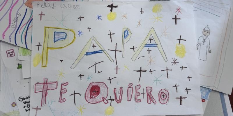 Niños de la Archidiócesis de Madrid oran por la salud del Papa Francisco a través de dibujos