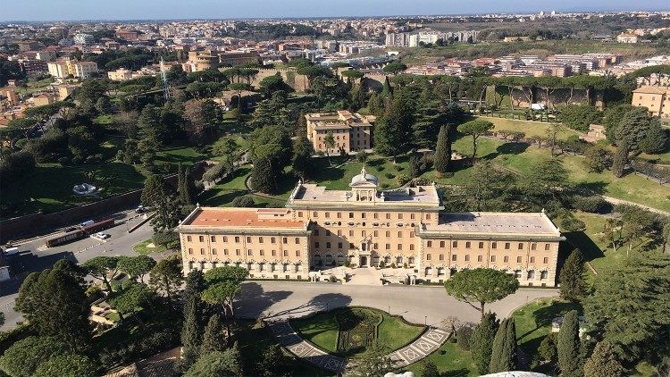 Papa Francisco nombra a Emilio Nappa y Giuseppe Puglisi-Alibrandi secretarios generales del Vaticano