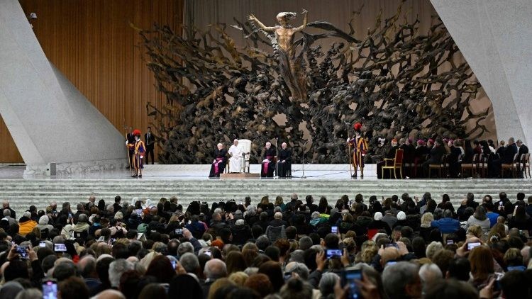 Papa Francisco continúa su labor desde el hospital: Nueva catequesis sobre la Infancia de Jesús