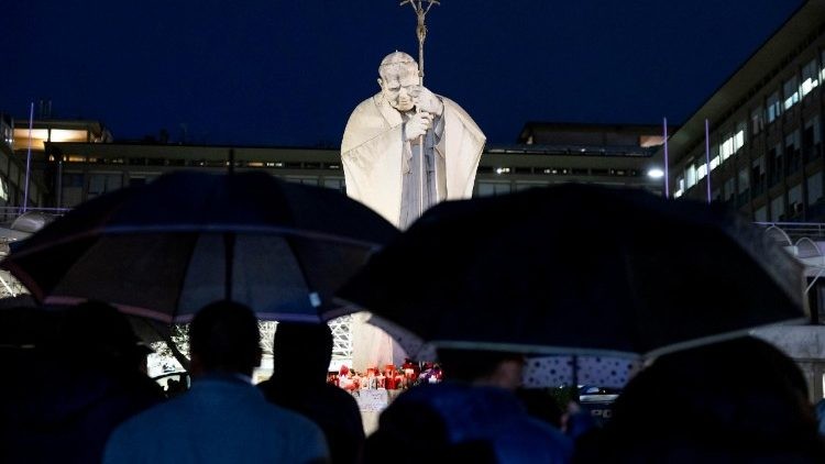 Papa Francisco: Dos episodios de insuficiencia respiratoria aguda por acumulación de mucosidad