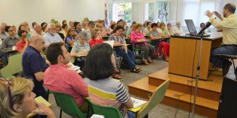 Clase sobre los fundamentos de la Doctrina Social de la Iglesia en la Vicaría IV de Madrid