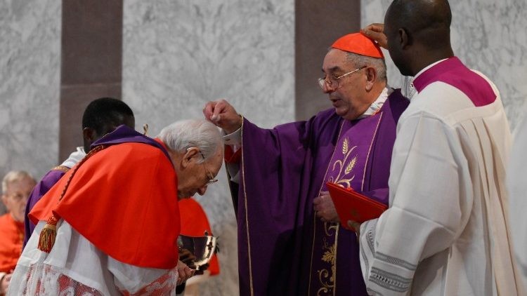 Cuaresma: El Papa Francisco y la reflexión sobre nuestra identidad en el polvo tóxico del mundo