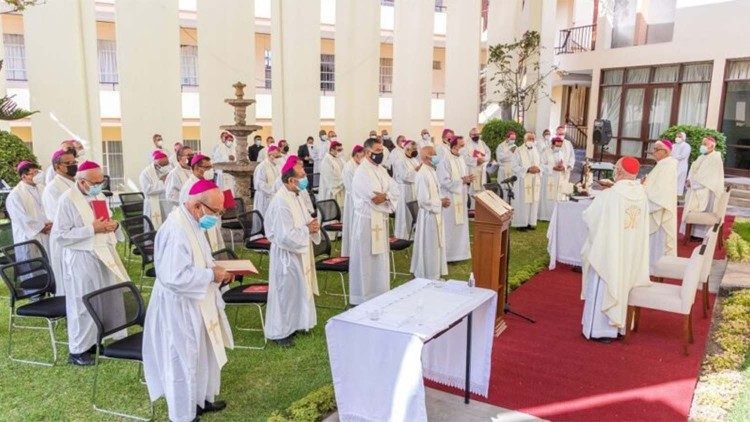 Proyectos de ley amenazan festividades religiosas en Perú: Conferencia Episcopal expresa preocupación