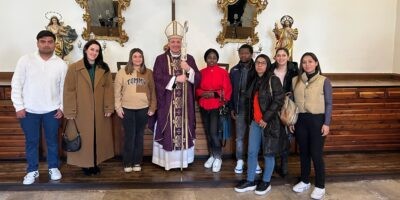 Rito de elección de catecúmenos en la Catedral-Magistral de Alcalá de Henares: un paso crucial en la iniciación cristiana